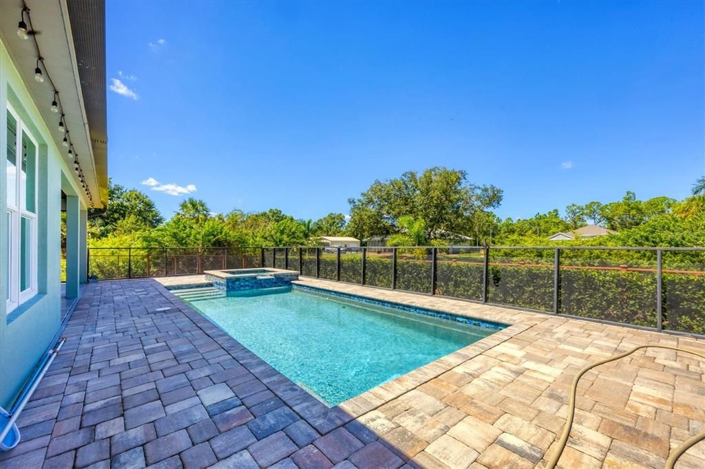 На продажу: $525,999 (3 спален, 2 ванн, 1539 Квадратных фут)