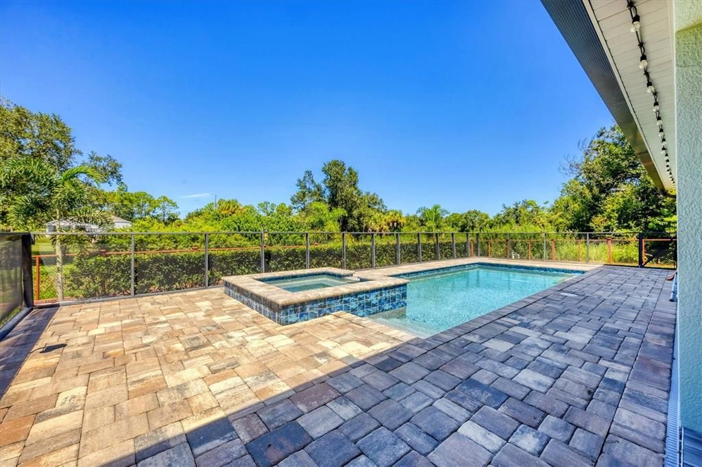 На продажу: $525,999 (3 спален, 2 ванн, 1539 Квадратных фут)