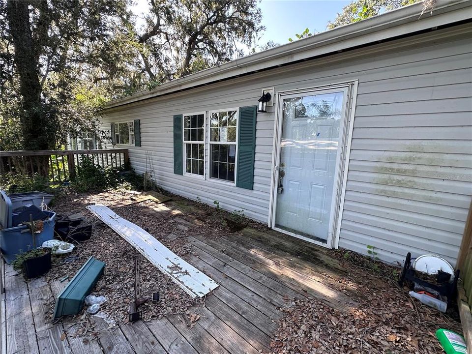 Activo con contrato: $400,000 (5 camas, 2 baños, 2016 Pies cuadrados)