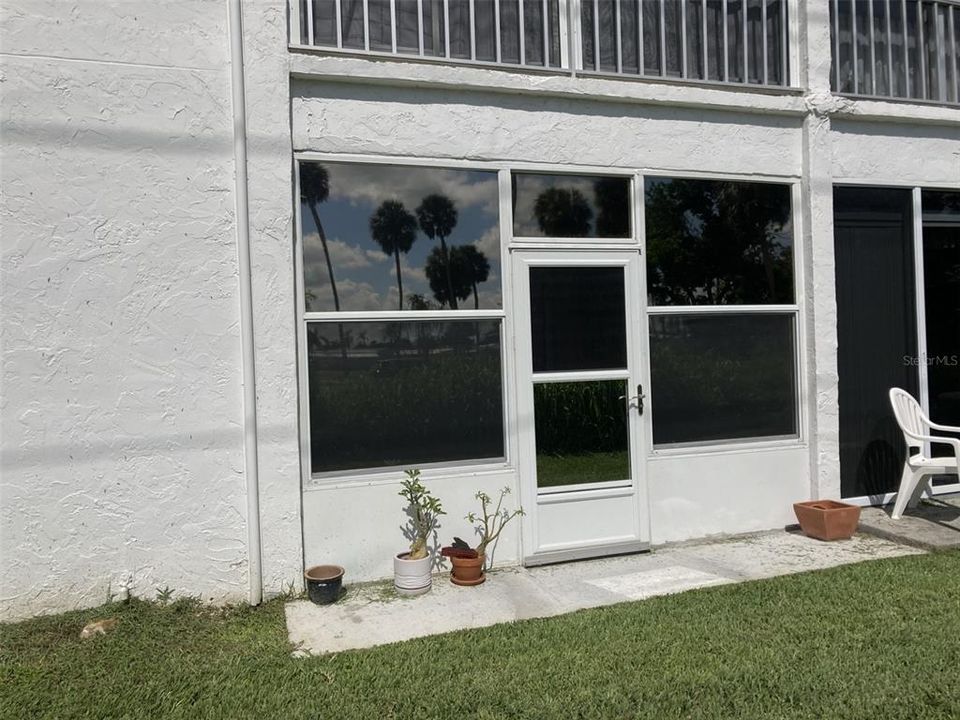 Active With Contract: $110,000 (2 beds, 1 baths, 1086 Square Feet)