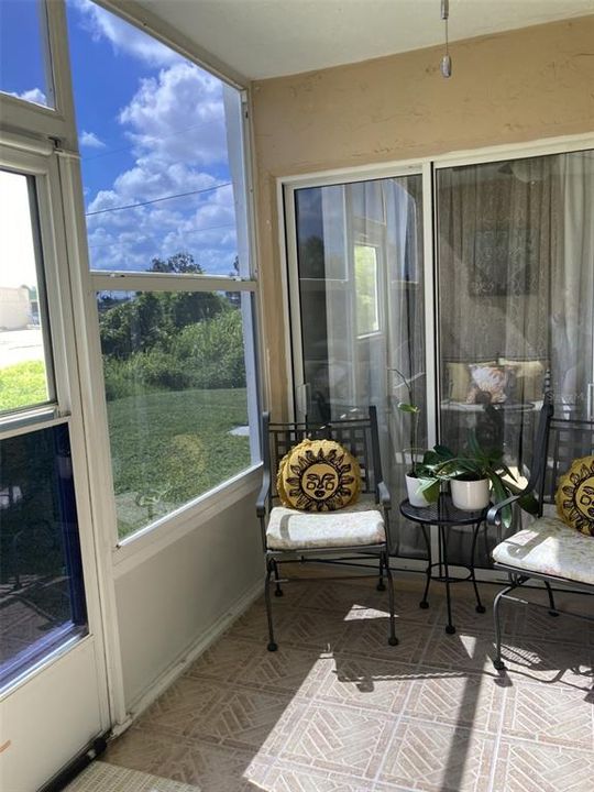 Active With Contract: $110,000 (2 beds, 1 baths, 1086 Square Feet)