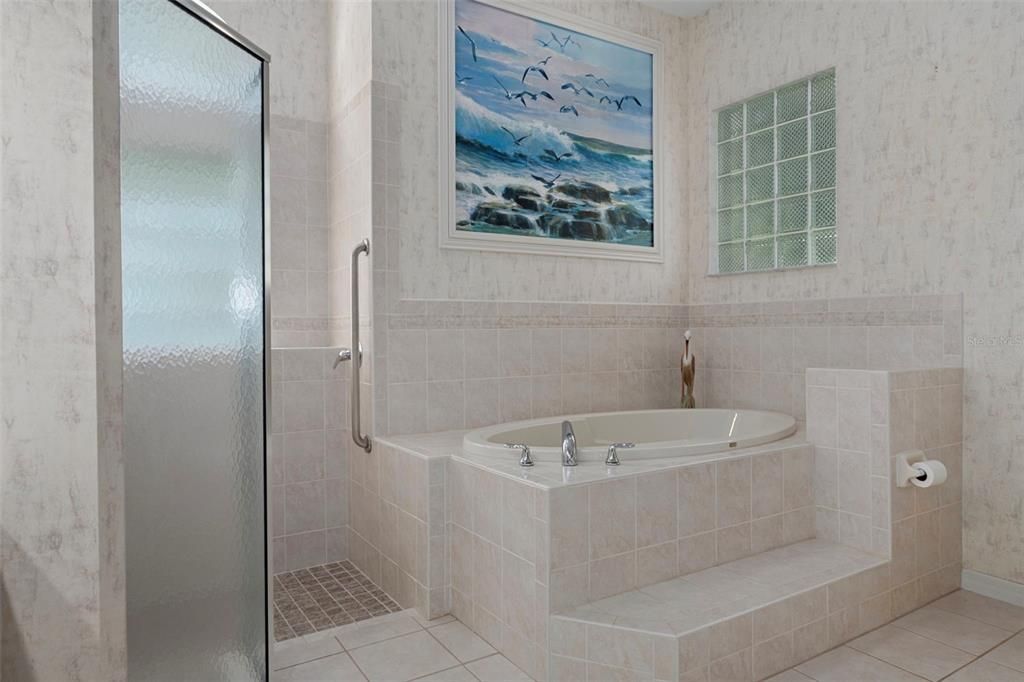 Active With Contract: $569,900 (3 beds, 3 baths, 2775 Square Feet)