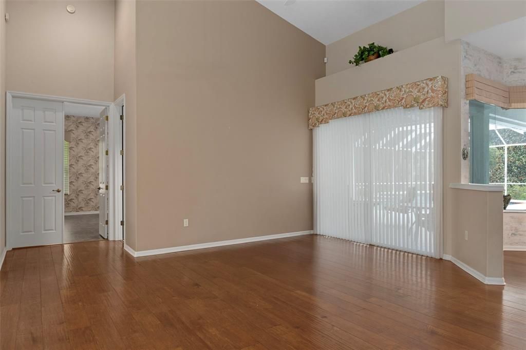 Active With Contract: $569,900 (3 beds, 3 baths, 2775 Square Feet)