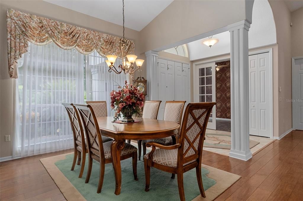 Active With Contract: $569,900 (3 beds, 3 baths, 2775 Square Feet)