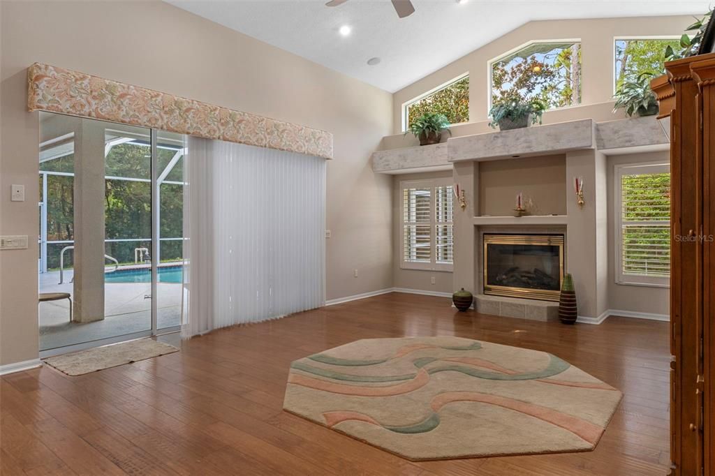 Active With Contract: $569,900 (3 beds, 3 baths, 2775 Square Feet)