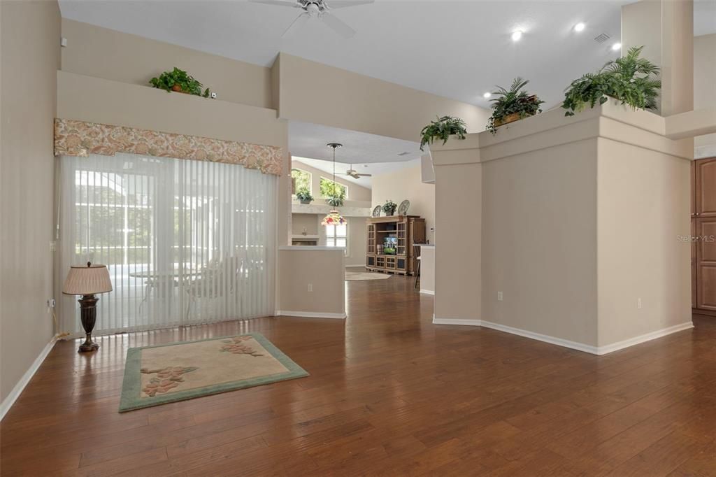 Active With Contract: $569,900 (3 beds, 3 baths, 2775 Square Feet)