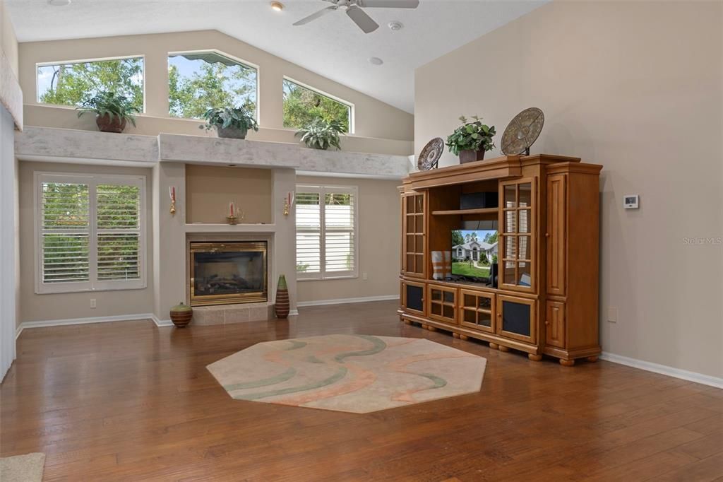 Active With Contract: $569,900 (3 beds, 3 baths, 2775 Square Feet)