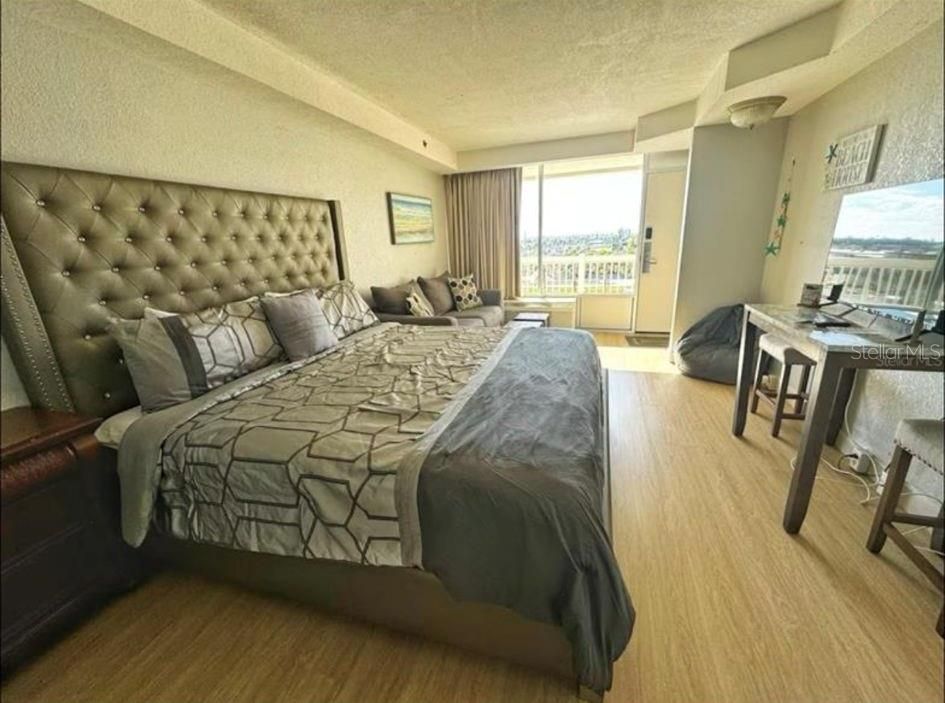 For Sale: $63,000 (1 beds, 1 baths, 270320 Square Feet)