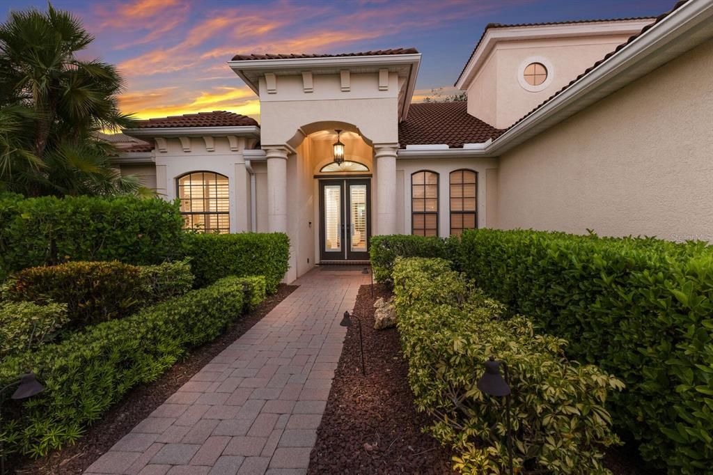 For Sale: $1,249,000 (4 beds, 3 baths, 3052 Square Feet)