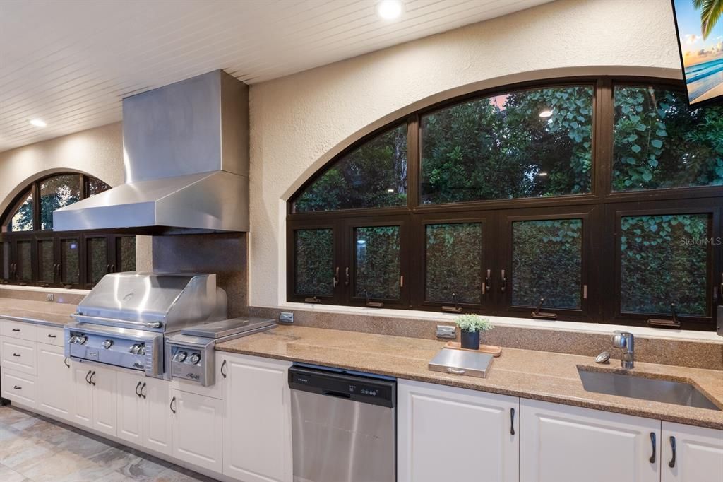 For Sale: $1,249,000 (4 beds, 3 baths, 3052 Square Feet)