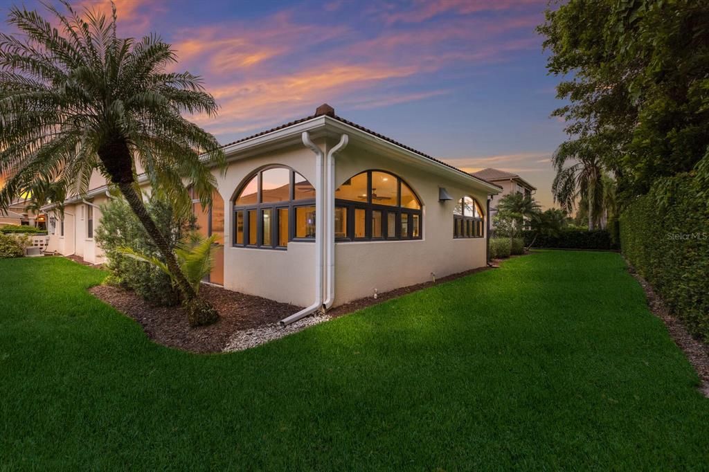 For Sale: $1,249,000 (4 beds, 3 baths, 3052 Square Feet)