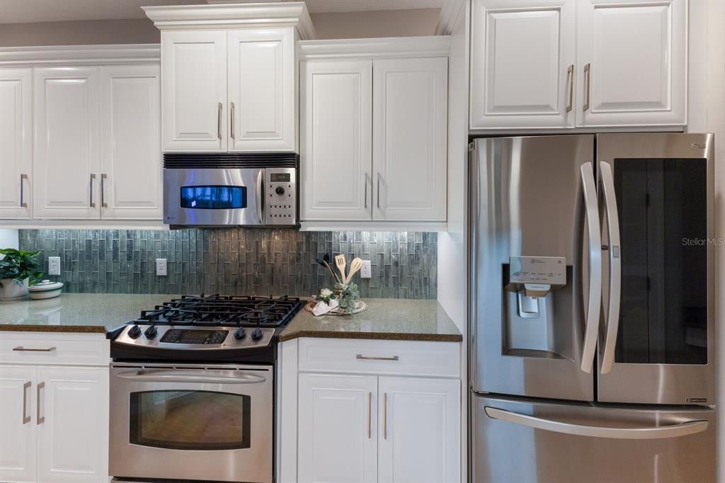 For Sale: $1,249,000 (4 beds, 3 baths, 3052 Square Feet)