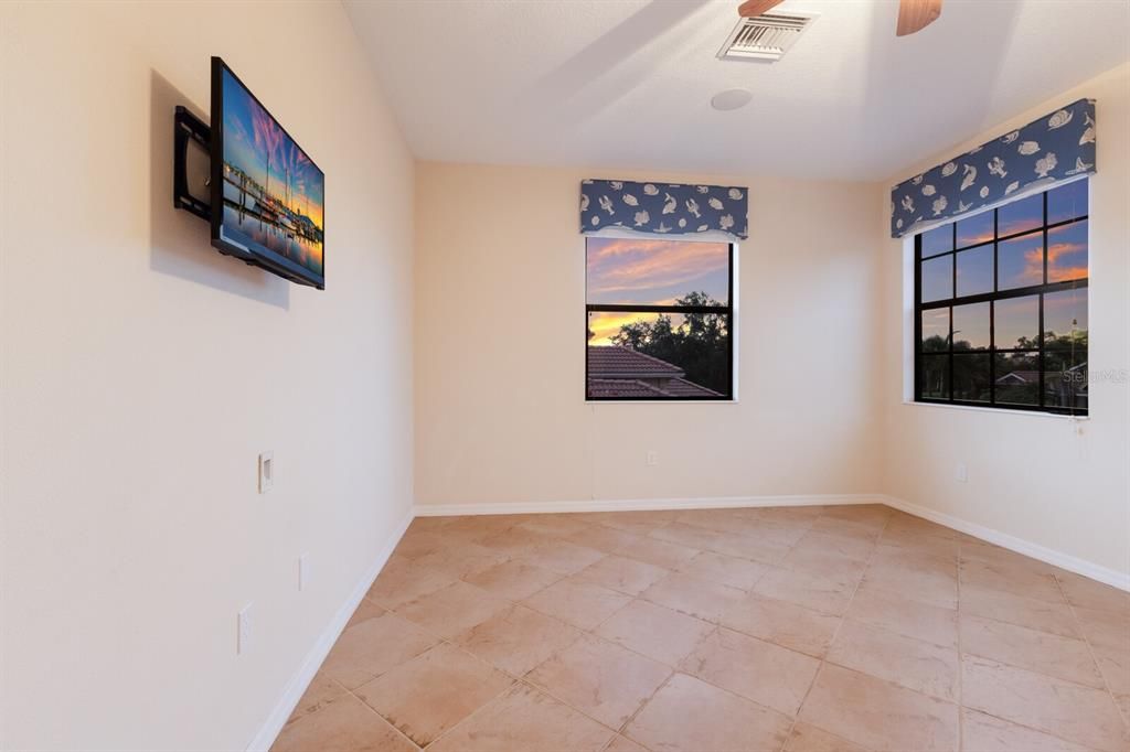 For Sale: $1,249,000 (4 beds, 3 baths, 3052 Square Feet)