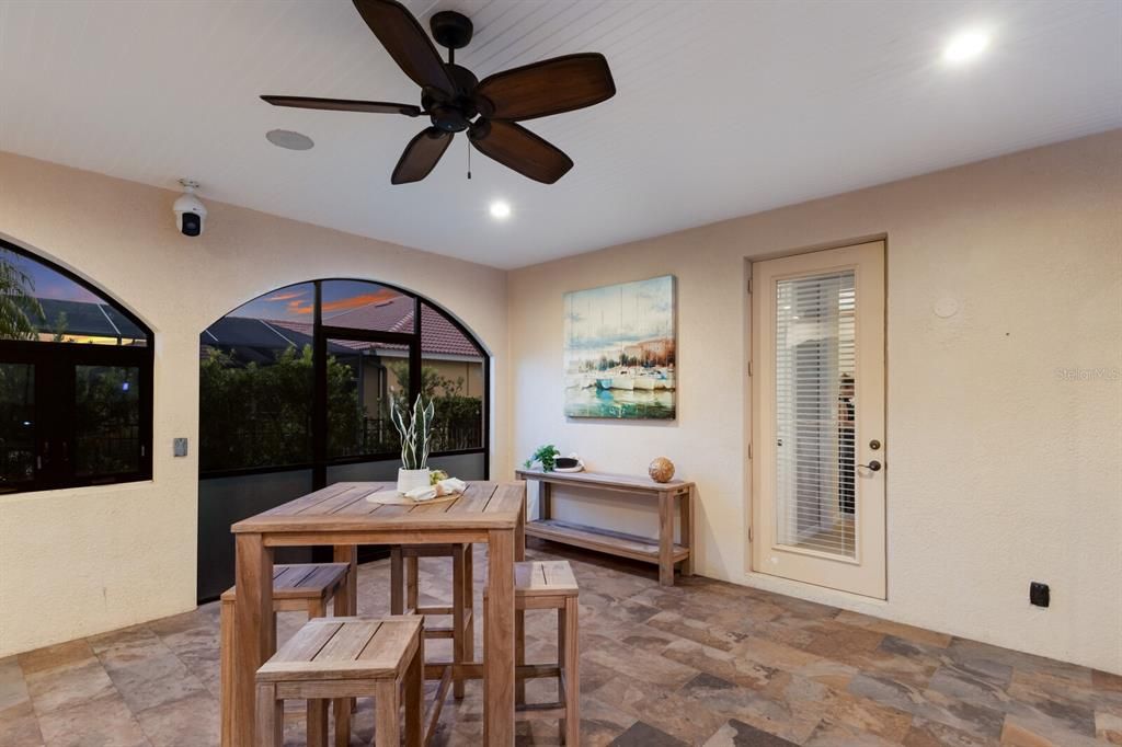 For Sale: $1,249,000 (4 beds, 3 baths, 3052 Square Feet)