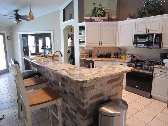 На продажу: $999,000 (4 спален, 3 ванн, 2535 Квадратных фут)