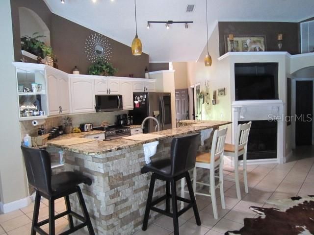 На продажу: $999,000 (4 спален, 3 ванн, 2535 Квадратных фут)