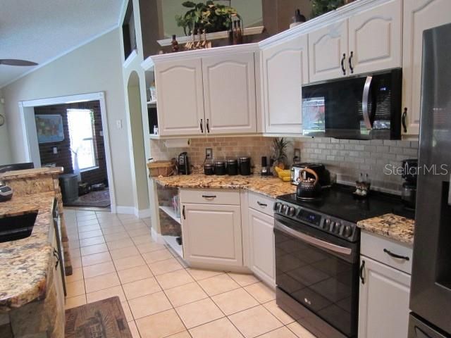 На продажу: $999,000 (4 спален, 3 ванн, 2535 Квадратных фут)