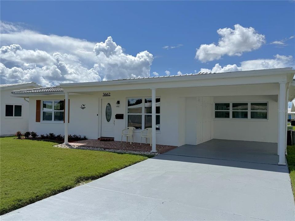 Active With Contract: $225,000 (2 beds, 1 baths, 1328 Square Feet)