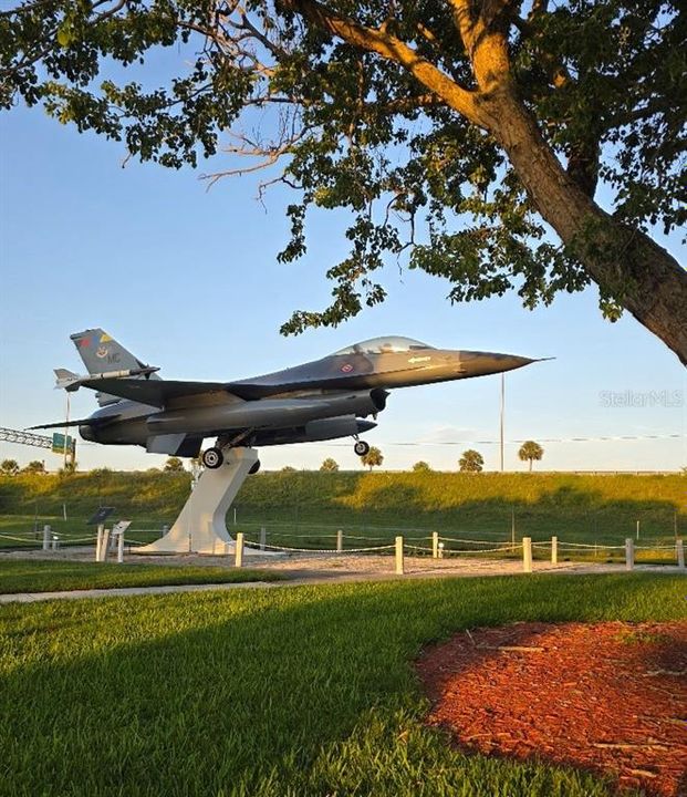 Active With Contract: $225,000 (2 beds, 1 baths, 1328 Square Feet)