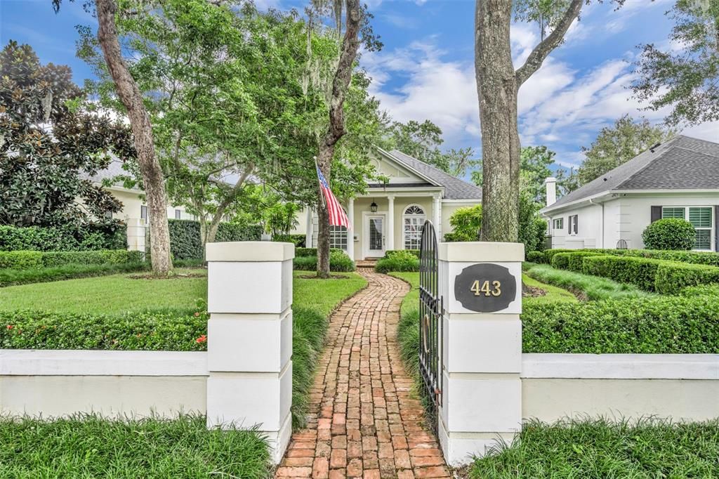 Recently Sold: $1,795,000 (3 beds, 2 baths, 2964 Square Feet)