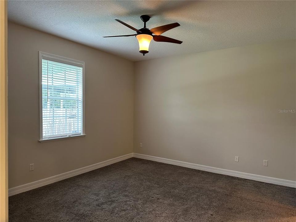 Active With Contract: $2,900 (3 beds, 2 baths, 2019 Square Feet)