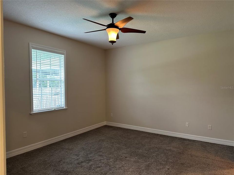 Active With Contract: $2,900 (3 beds, 2 baths, 2019 Square Feet)