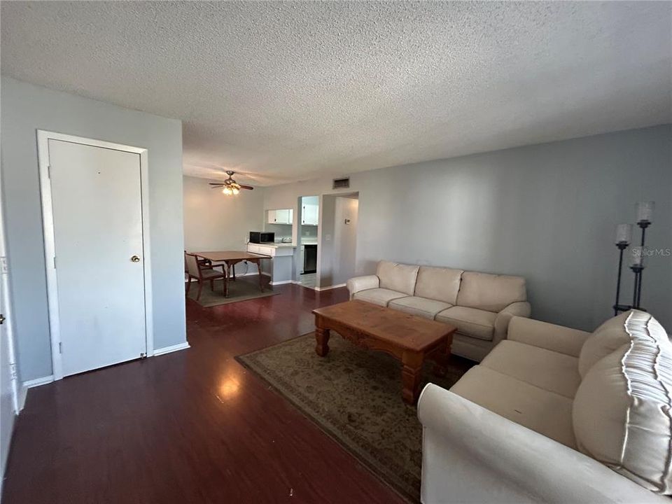 En Renta: $1,250 (1 camas, 1 baños, 702 Pies cuadrados)