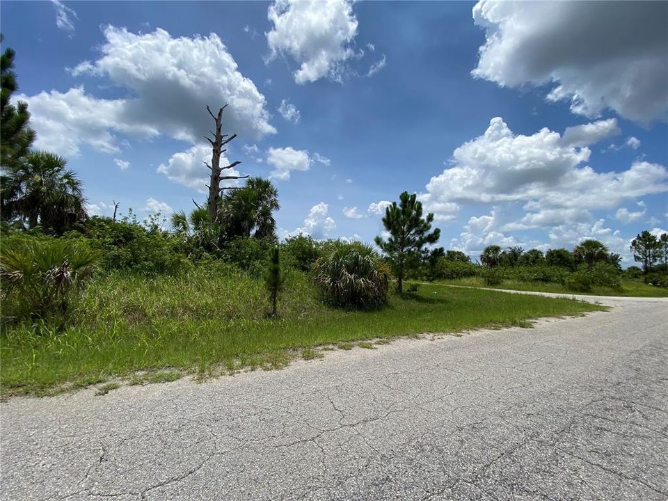 Vendido Recientemente: $7,500 (0.28 acres)