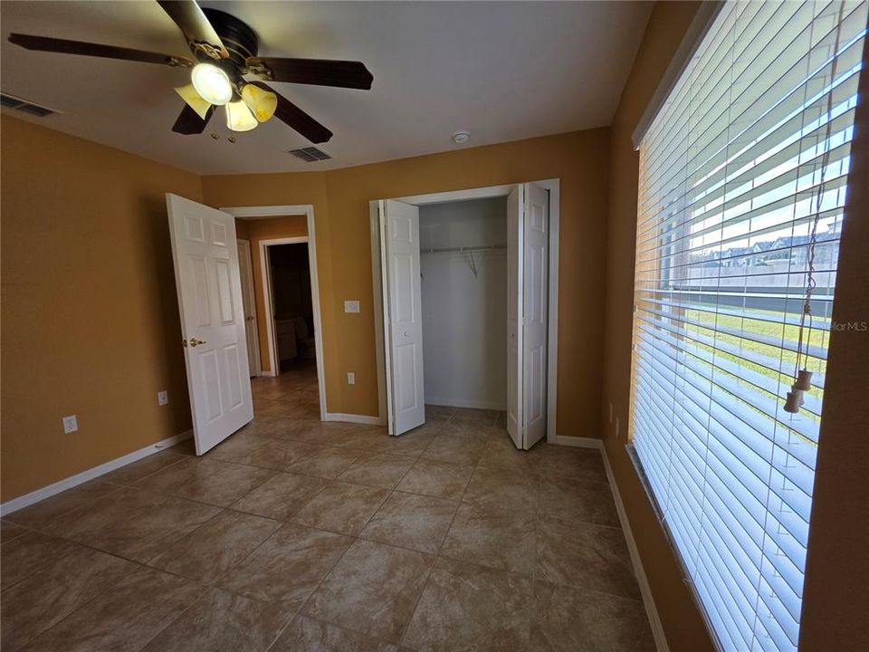 For Rent: $2,050 (3 beds, 2 baths, 2014 Square Feet)