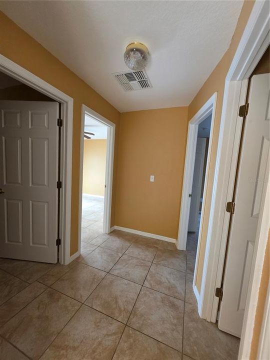 For Rent: $2,050 (3 beds, 2 baths, 2014 Square Feet)