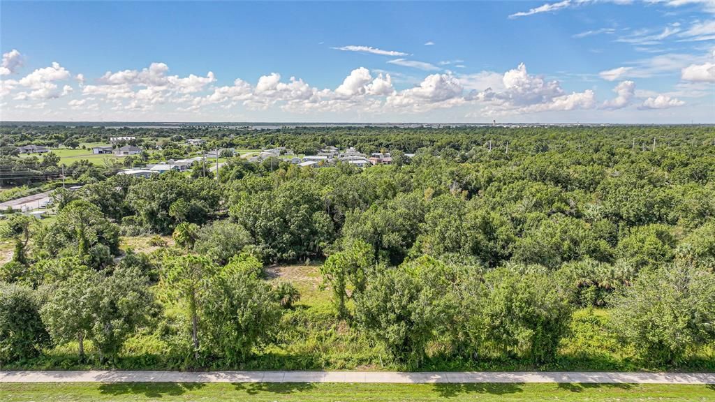 待售: $69,900 (1.48 acres)