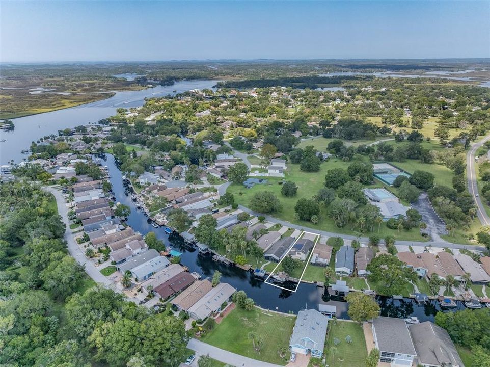 For Sale: $749,000 (3 beds, 2 baths, 1874 Square Feet)