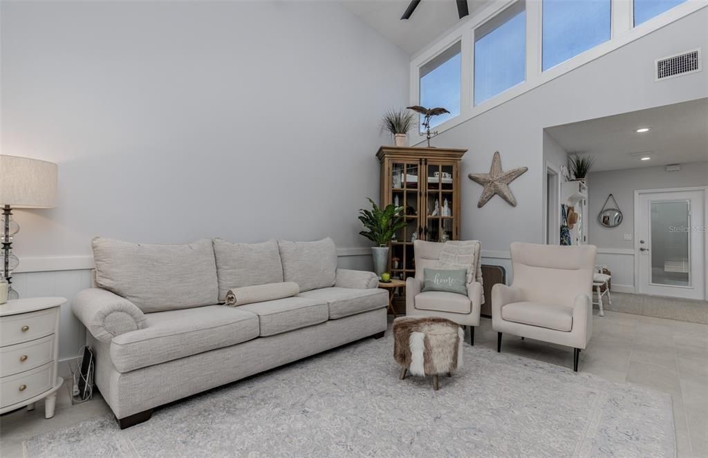 For Sale: $749,000 (3 beds, 2 baths, 1874 Square Feet)