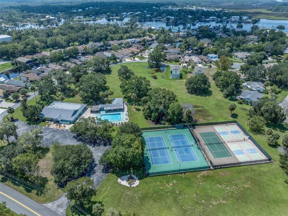 For Sale: $749,000 (3 beds, 2 baths, 1874 Square Feet)