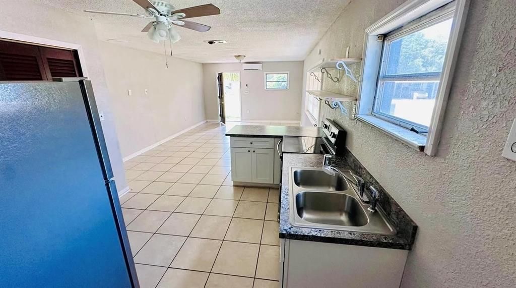 待售: $725,000 (13 贝兹, 0 浴室, 6331 平方英尺)