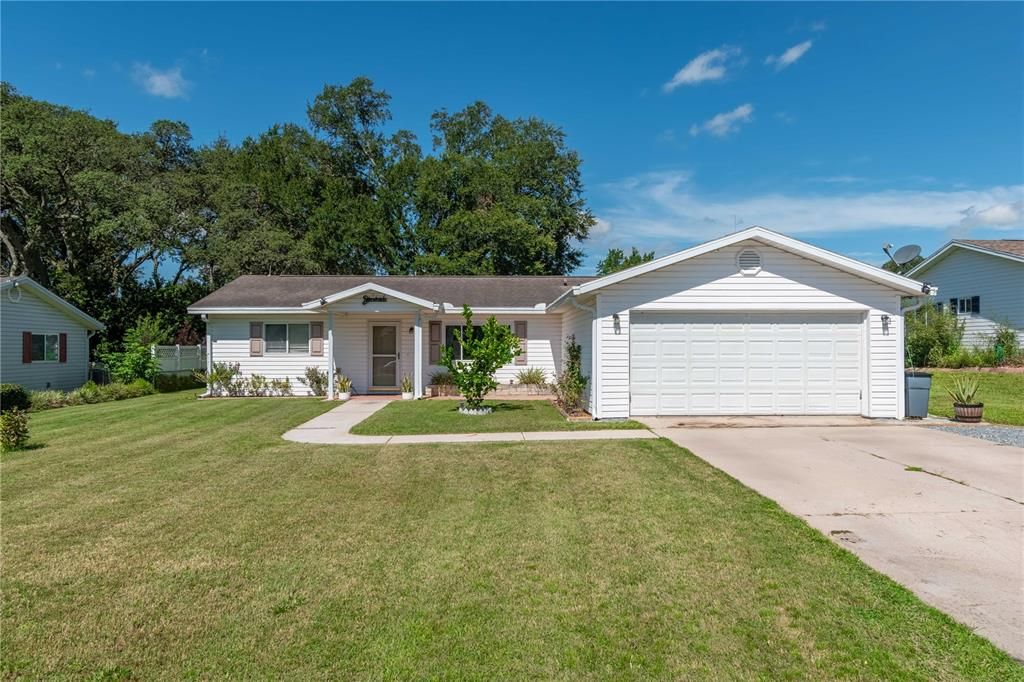 待售: $249,900 (2 贝兹, 2 浴室, 1296 平方英尺)