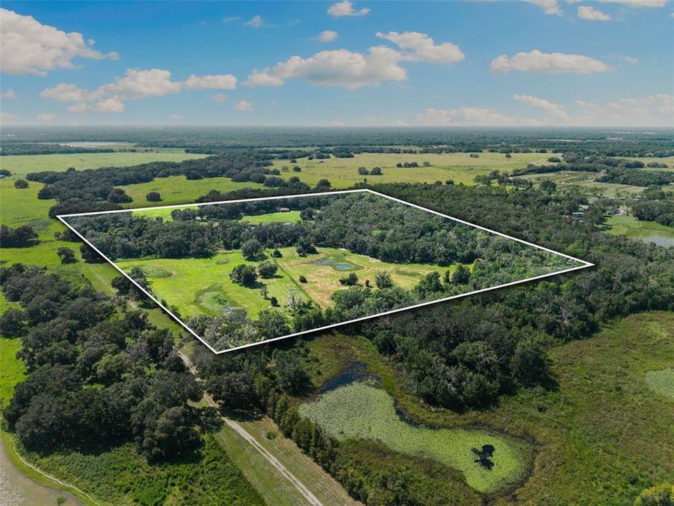 En Venta: $1,875,000 (3 camas, 2 baños, 1600 Pies cuadrados)