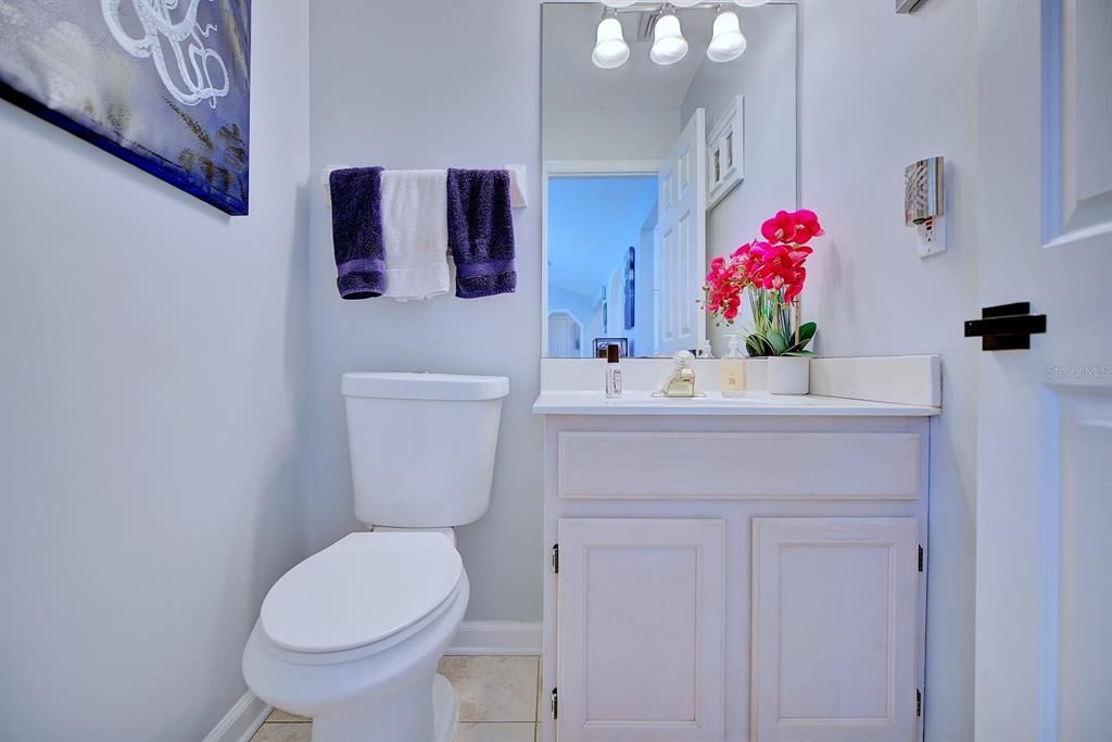 For Sale: $415,000 (4 beds, 2 baths, 2272 Square Feet)