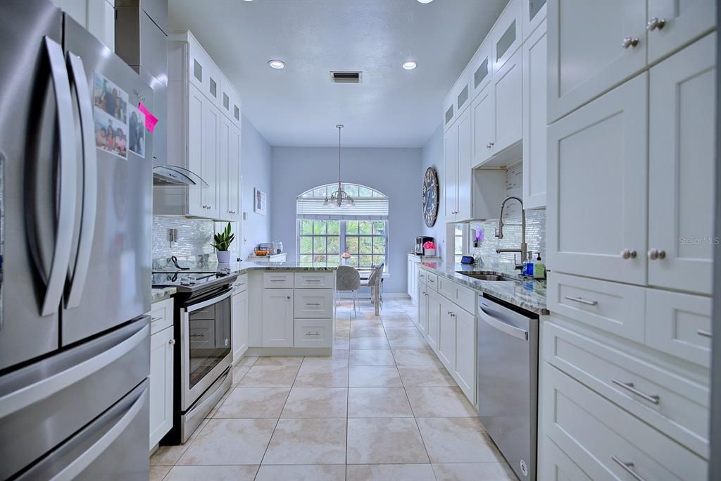 For Sale: $415,000 (4 beds, 2 baths, 2272 Square Feet)