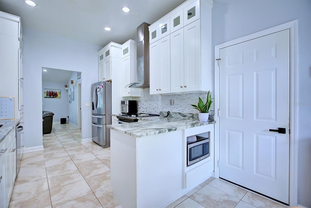 For Sale: $415,000 (4 beds, 2 baths, 2272 Square Feet)