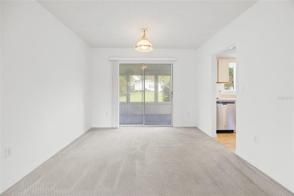 Active With Contract: $160,000 (2 beds, 2 baths, 1144 Square Feet)