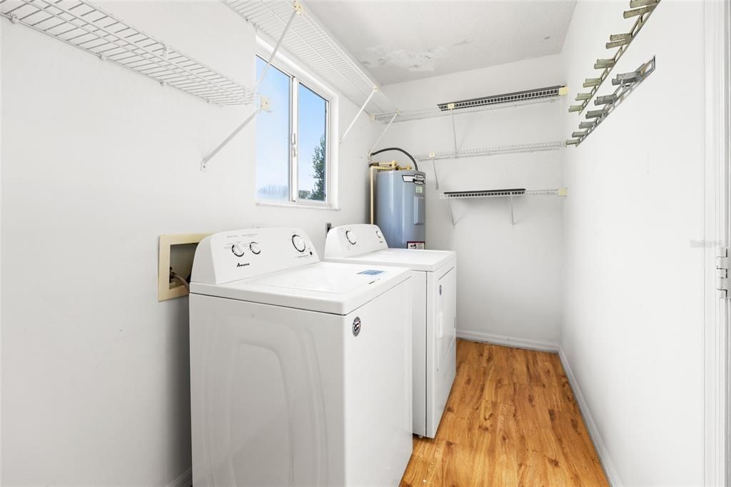 Active With Contract: $160,000 (2 beds, 2 baths, 1144 Square Feet)