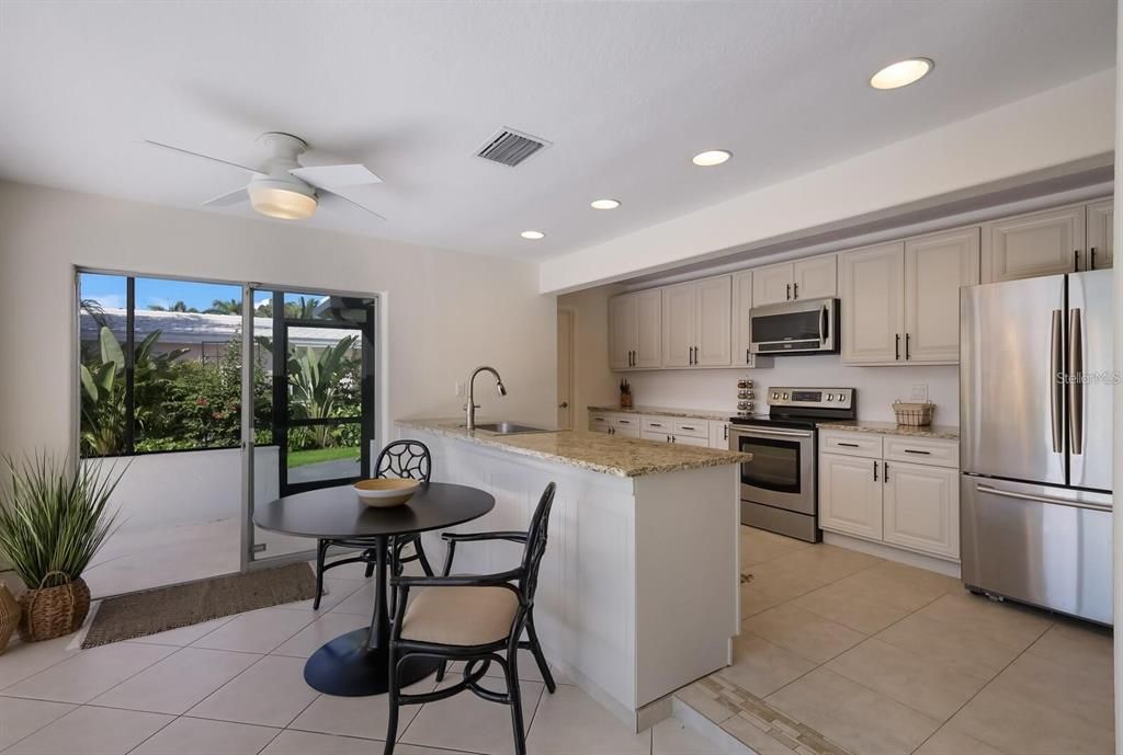 En Renta: $10,500 (3 camas, 2 baños, 2414 Pies cuadrados)