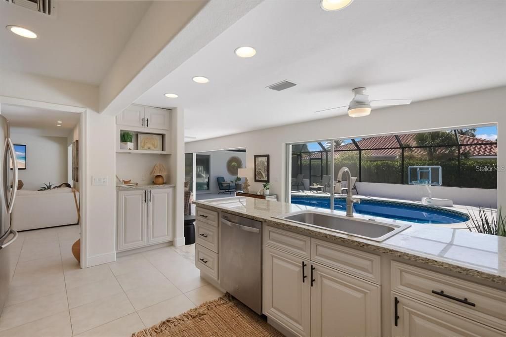 En Renta: $10,500 (3 camas, 2 baños, 2414 Pies cuadrados)