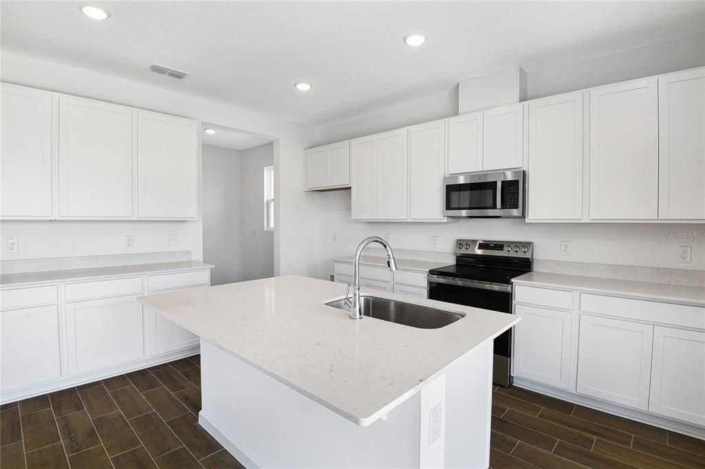 For Sale: $480,597 (5 beds, 3 baths, 3030 Square Feet)