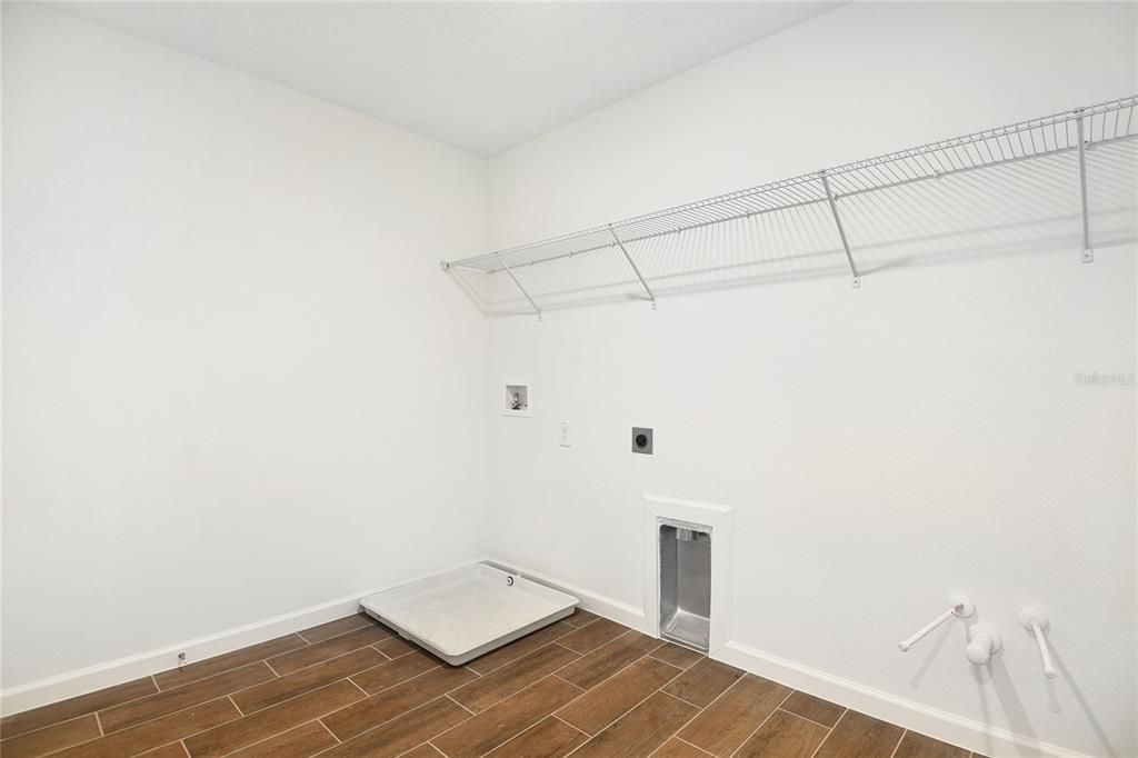 For Sale: $480,597 (5 beds, 3 baths, 3030 Square Feet)