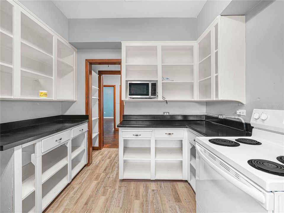 En Venta: $374,900 (0 camas, 0 baños, 2041 Pies cuadrados)