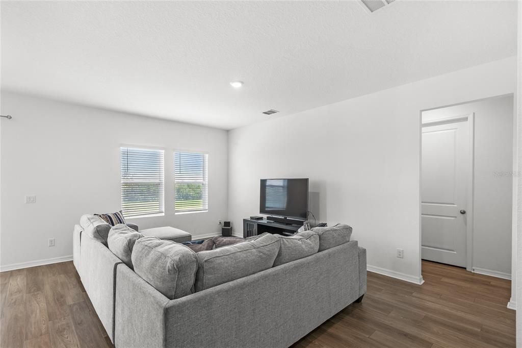 待售: $675,000 (5 贝兹, 3 浴室, 2790 平方英尺)