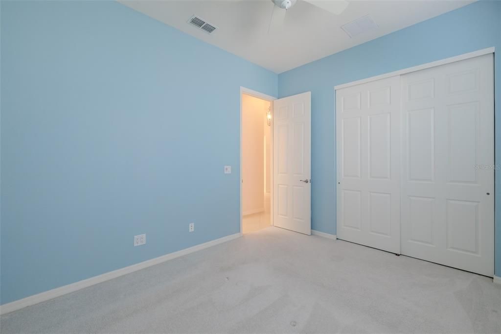 For Sale: $399,900 (3 beds, 2 baths, 2087 Square Feet)