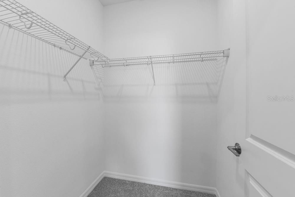 Active With Contract: $706,986 (5 beds, 4 baths, 3165 Square Feet)